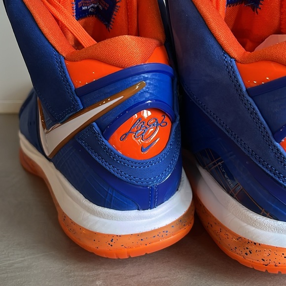 Nike Lebron VIII Hardwood Classic High Top Sneakers - Picture 10 of 11
